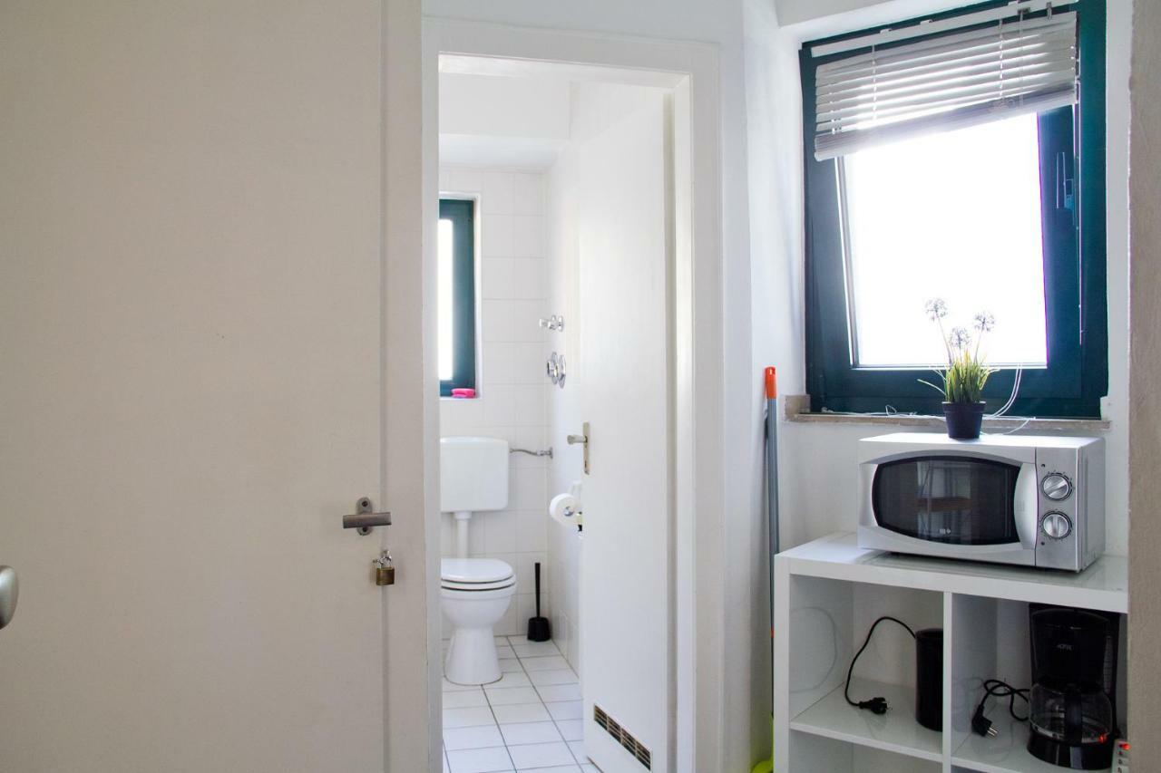 **** Comfortable Studio **** Hansaring 19, Mediapark, Messe, Dom Keulen